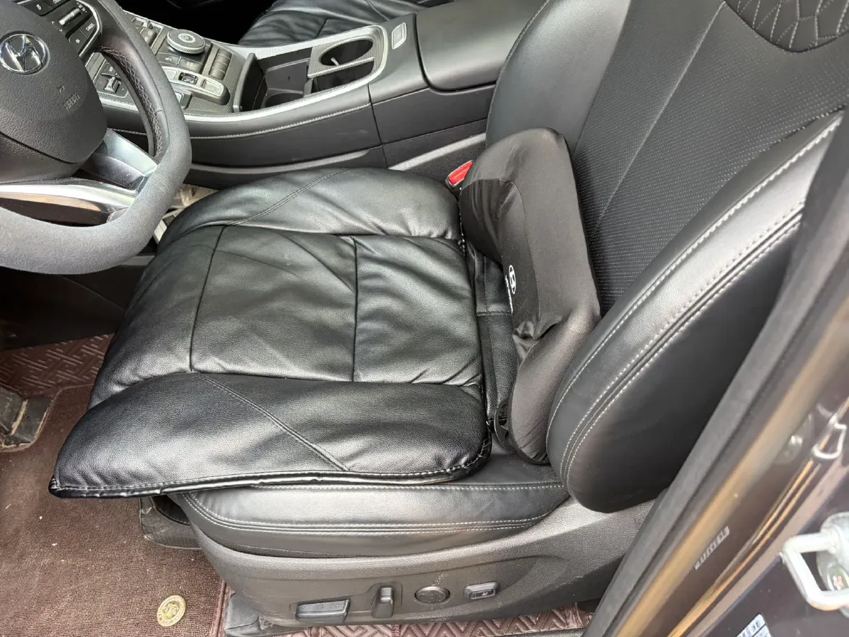 2023 Hyundai Santafe 2.0T 230HP L4 8AT,autocango,china used car exporter,china ev exporter,chinese used car exporter,chinese used ev exporter