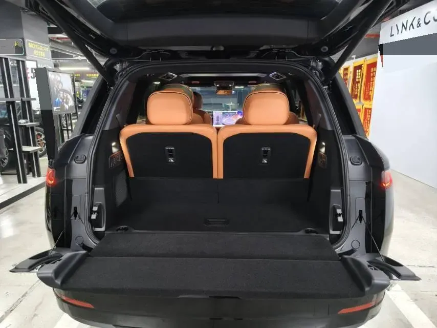 2025 LYNK&CO 900 1.5T 190HP L4 3DHT PHEV 43.3KWH,autocango,china used car exporter,china ev exporter,chinese used car exporter,chinese used ev exporter