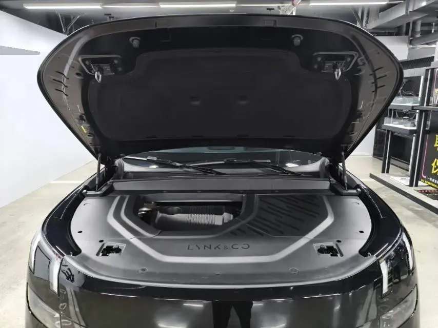 2025 LYNK&CO 900 1.5T 190HP L4 3DHT PHEV 43.3KWH,autocango,china used car exporter,china ev exporter,chinese used car exporter,chinese used ev exporter