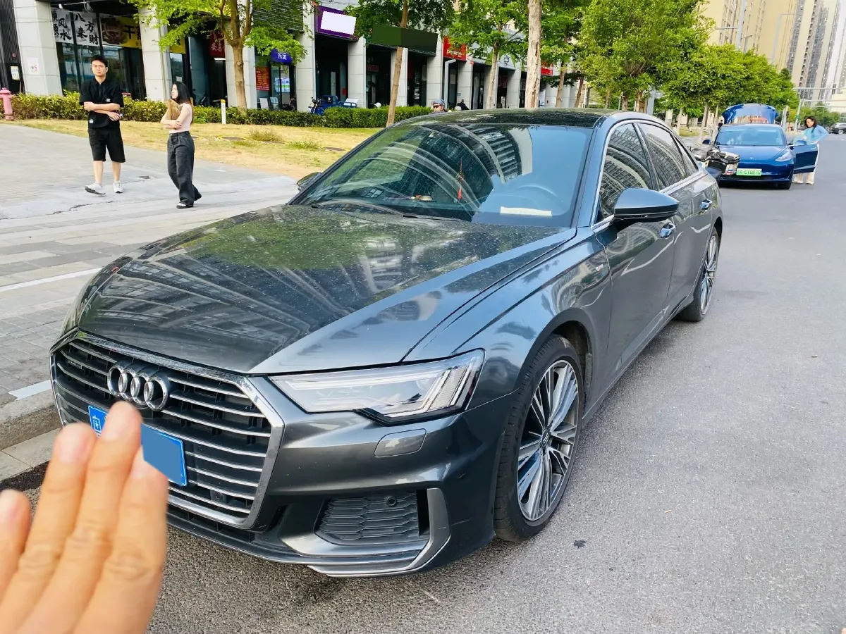 2019 Mercedes-Benz GLC Class 2.0T 245HP L4 9AT,autocango,china used car exporter,china ev exporter,chinese used car exporter,chinese used ev exporter