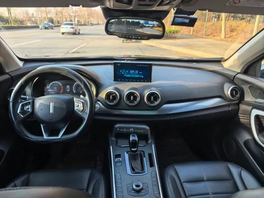 2017 WEY VV7 2.0T 234HP L4 7DCT,autocango,china used car exporter,china ev exporter,chinese used car exporter,chinese used ev exporter