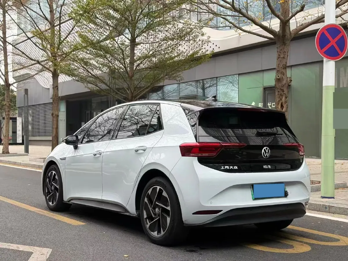 2023 Volkswagen ID.3 BEV 52.8KWH,autocango,china used car exporter,china ev exporter,chinese used car exporter,chinese used ev exporter