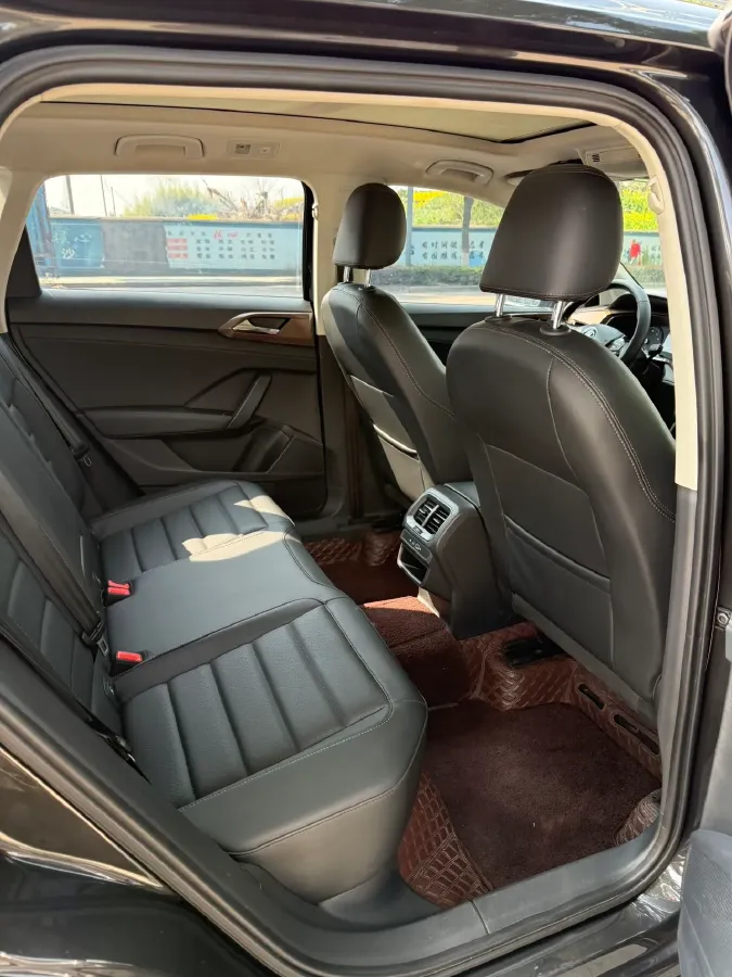 2021 Volkswagen Tharu 1.4T 150HP L4 7DCT,autocango,china used car exporter,china ev exporter,chinese used car exporter,chinese used ev exporter