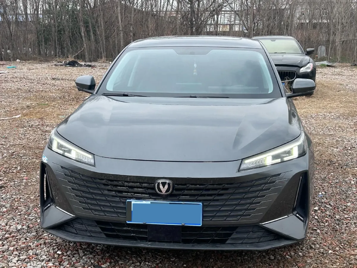 2023 ChangAn Lamore 1.5T 170HP L4 7DCT,autocango,china used car exporter,china ev exporter,chinese used car exporter,chinese used ev exporter