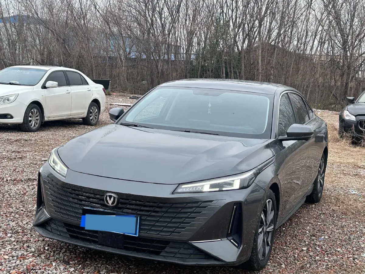 2023 ChangAn Lamore 1.5T 170HP L4 7DCT,autocango,china used car exporter,china ev exporter,chinese used car exporter,chinese used ev exporter