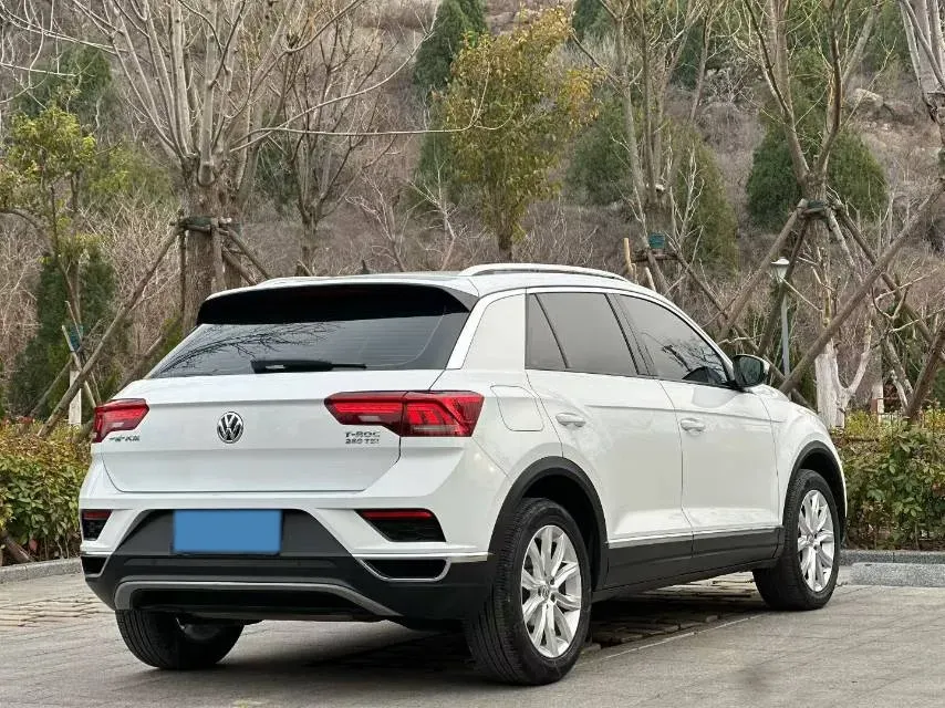 2018 Mitsubishi Eclipse Cross 1.5T 170HP L4 CVT,autocango,china used car exporter,china ev exporter,chinese used car exporter,chinese used ev exporter