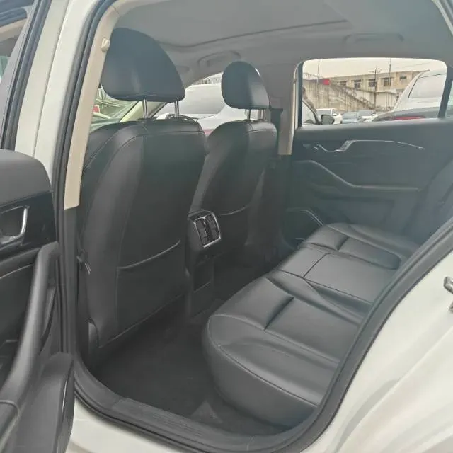 2021 Bestune B70 1.5T 169HP L4 7DCT,autocango,china used car exporter,china ev exporter,chinese used car exporter,chinese used ev exporter