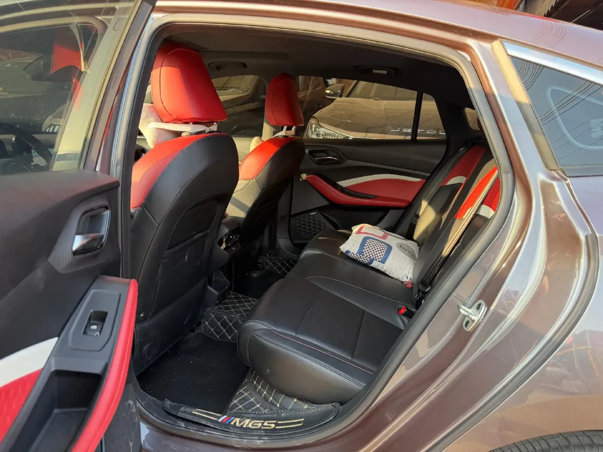 2021 MG 5 1.5T 173HP L4 7DCT,autocango,china used car exporter,china ev exporter,chinese used car exporter,chinese used ev exporter