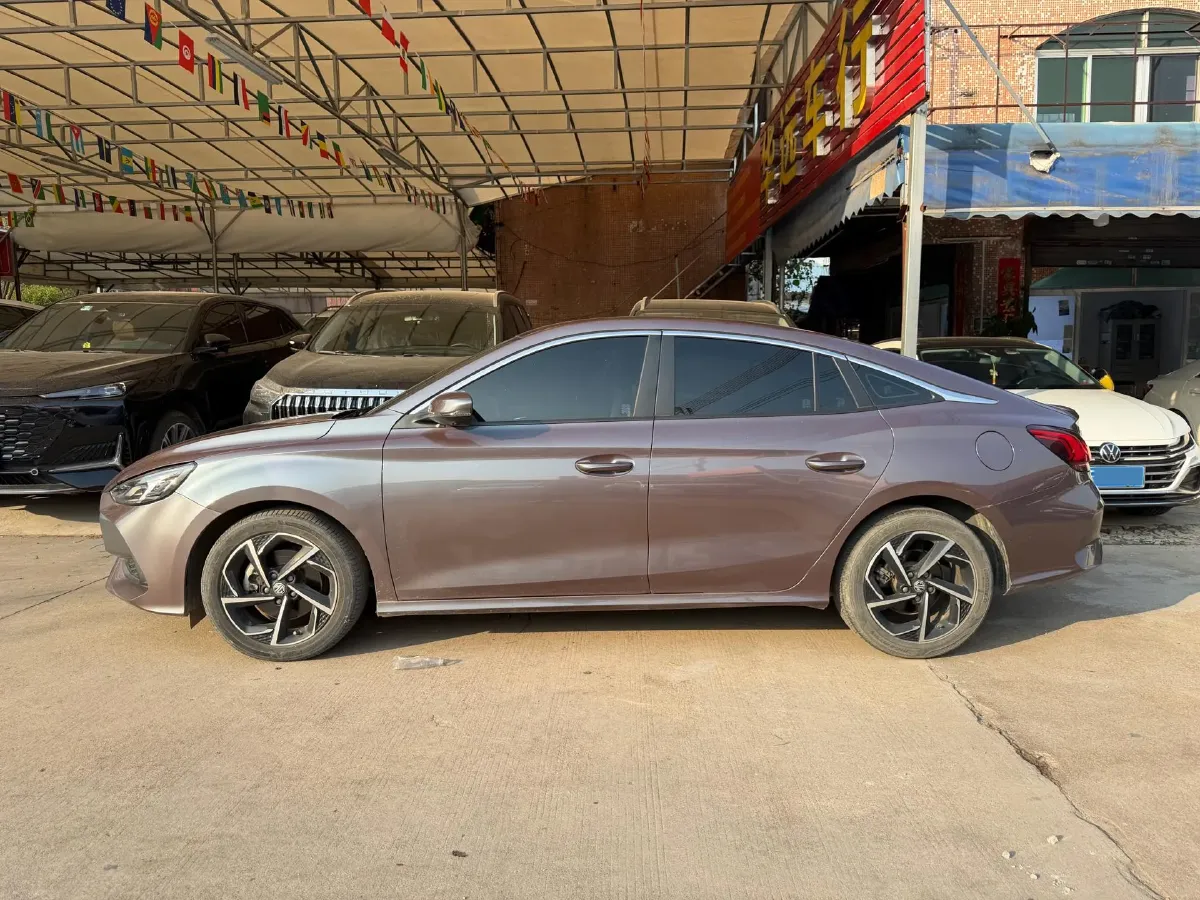 2021 MG 5 1.5T 173HP L4 7DCT,autocango,china used car exporter,china ev exporter,chinese used car exporter,chinese used ev exporter