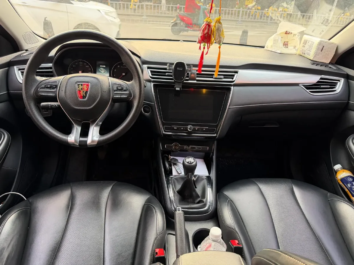 2019 Roewe i5 1.5L 120HP L4 5MT,autocango,china used car exporter,china ev exporter,chinese used car exporter,chinese used ev exporter