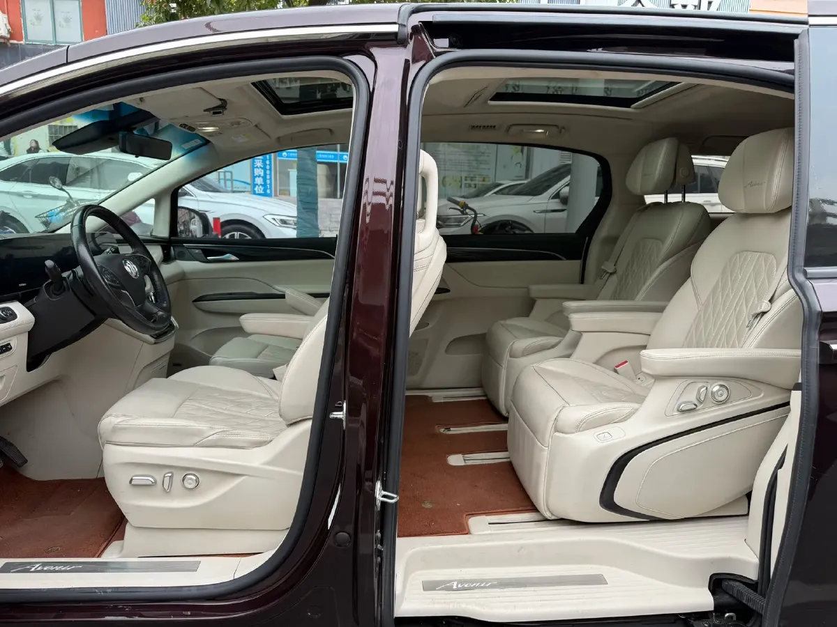 2020 Buick GL8 2.0T 237HP L4 9AT,autocango,china used car exporter,china ev exporter,chinese used car exporter,chinese used ev exporter