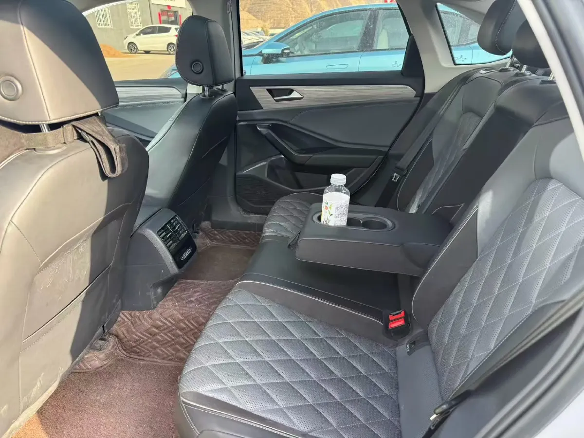 2024 Volkswagen Sagitar 1.5T 160HP L4 7DCT,autocango,china used car exporter,china ev exporter,chinese used car exporter,chinese used ev exporter