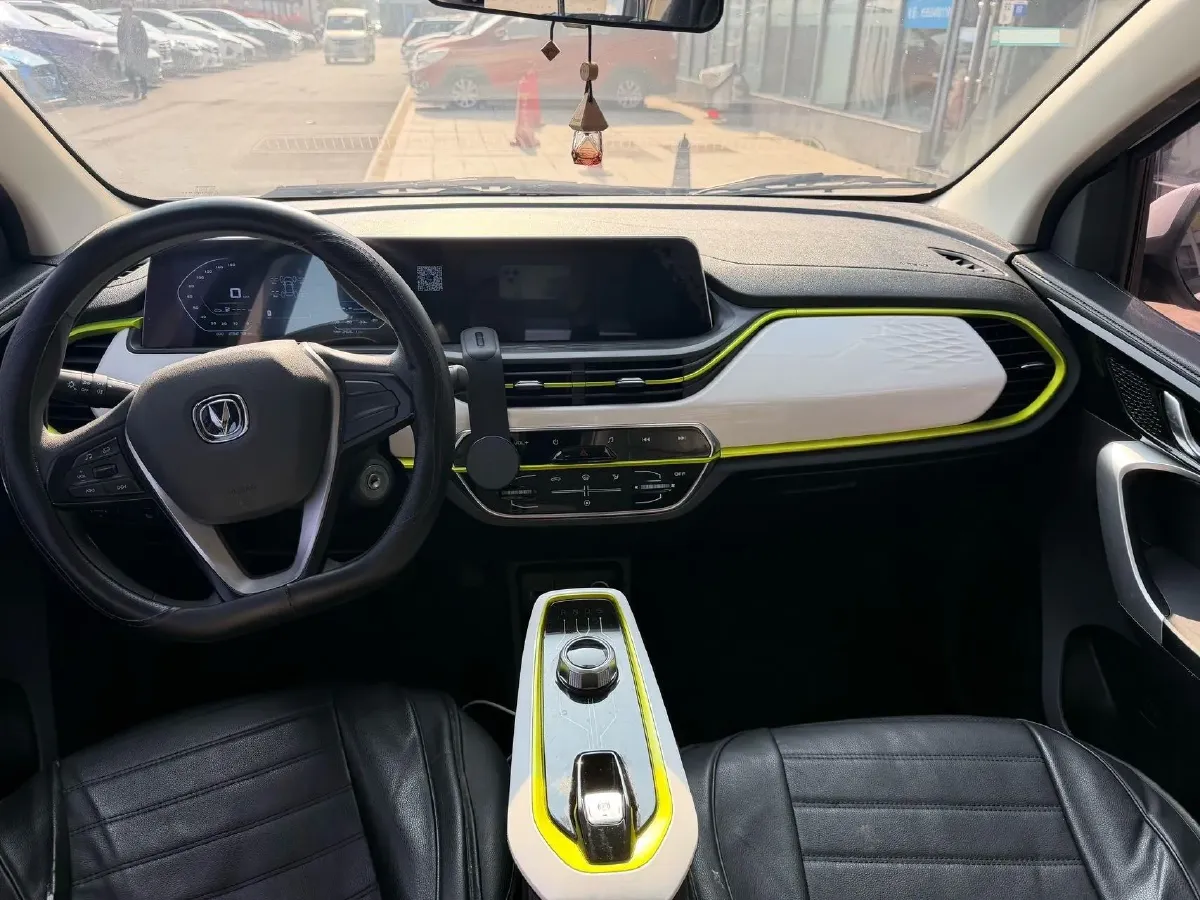 2020 ChangAn BenBen E-Star BEV 32.2KWH,autocango,china used car exporter,china ev exporter,chinese used car exporter,chinese used ev exporter