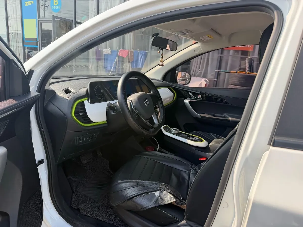 2020 ChangAn BenBen E-Star BEV 32.2KWH,autocango,china used car exporter,china ev exporter,chinese used car exporter,chinese used ev exporter