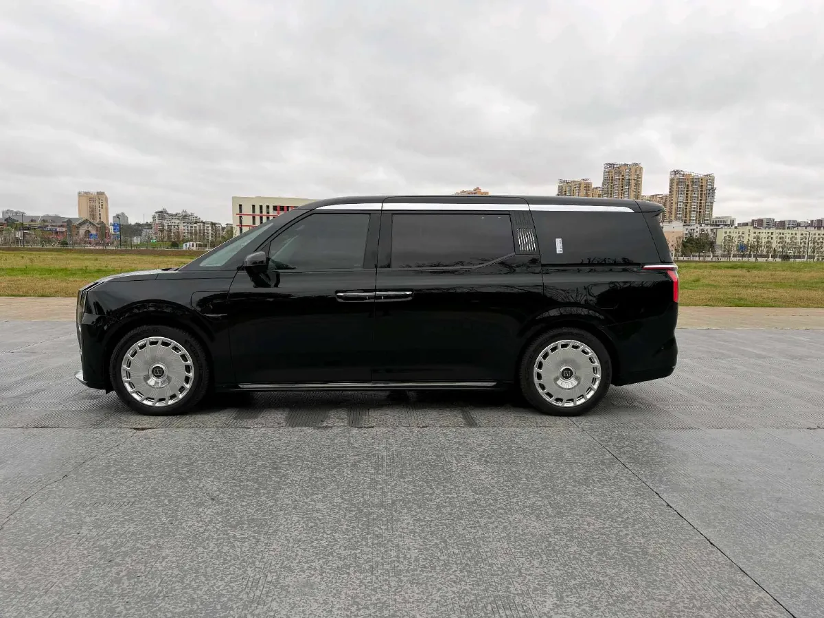 2024 Zeekr 009 BEV 108KWH,autocango,china used car exporter,china ev exporter,chinese used car exporter,chinese used ev exporter