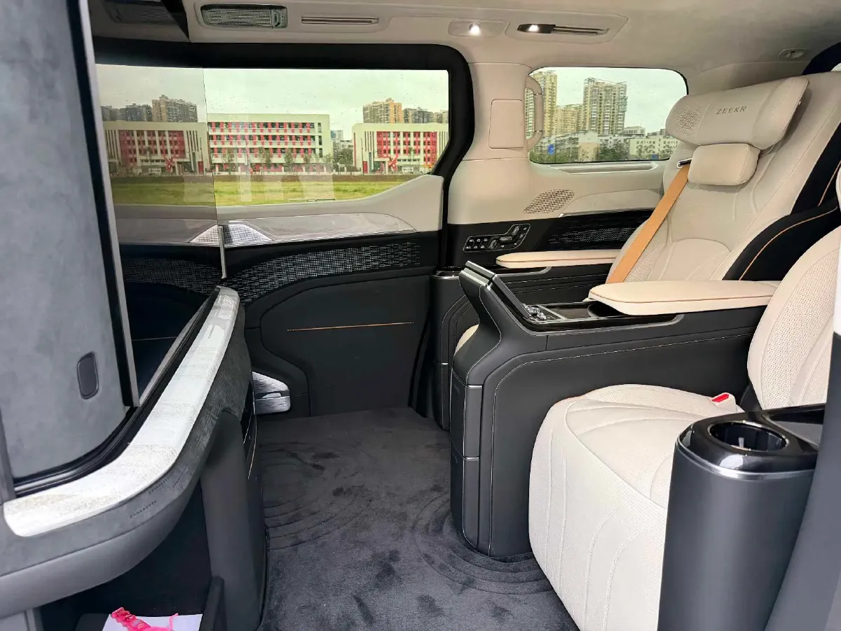 2024 Zeekr 009 BEV 108KWH,autocango,china used car exporter,china ev exporter,chinese used car exporter,chinese used ev exporter