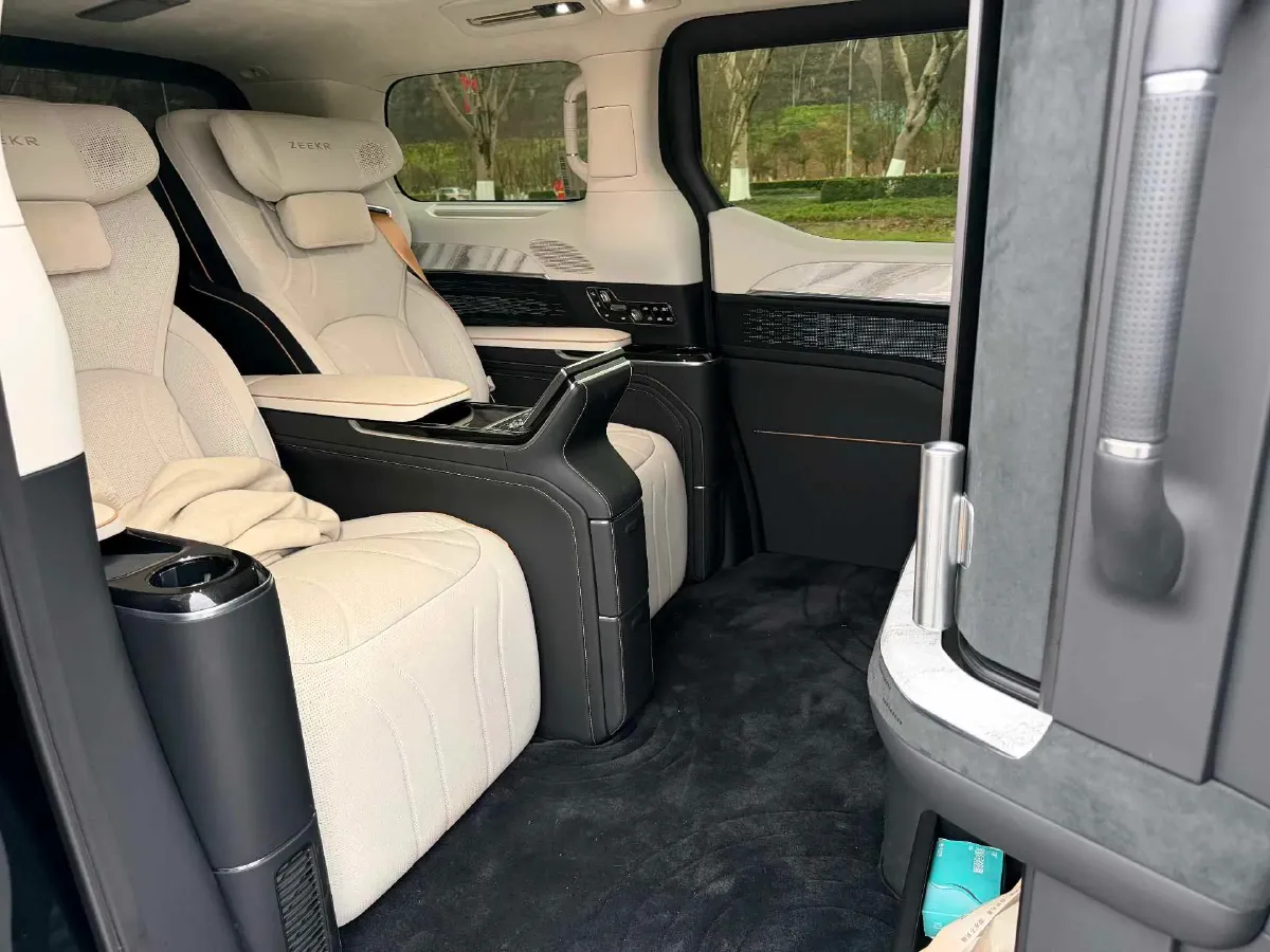 2024 Zeekr 009 BEV 108KWH,autocango,china used car exporter,china ev exporter,chinese used car exporter,chinese used ev exporter