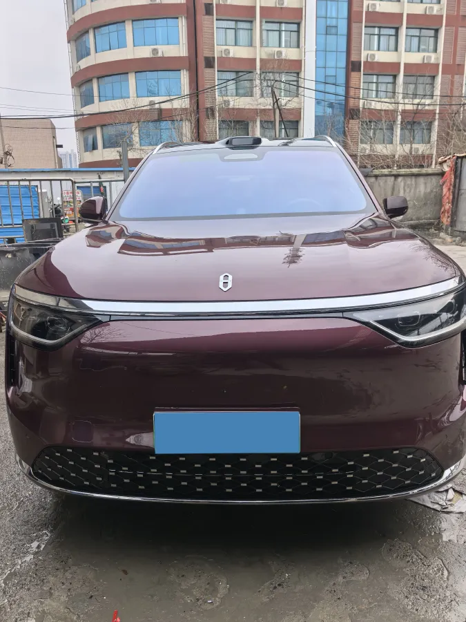2025 AITO AITO M8 REEV 160HP REEV 53.4KWH,autocango,china used car exporter,china ev exporter,chinese used car exporter,chinese used ev exporter