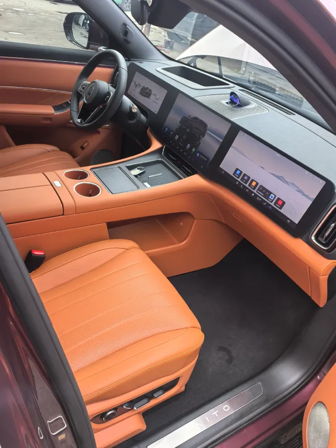 2025 AITO AITO M8 REEV 160HP REEV 53.4KWH,autocango,china used car exporter,china ev exporter,chinese used car exporter,chinese used ev exporter