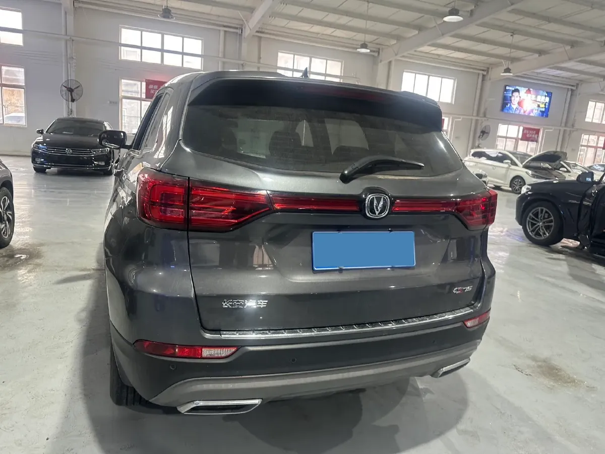 2022 ChangAn CS75 1.5T 180HP L4 6MT,autocango,china used car exporter,china ev exporter,chinese used car exporter,chinese used ev exporter