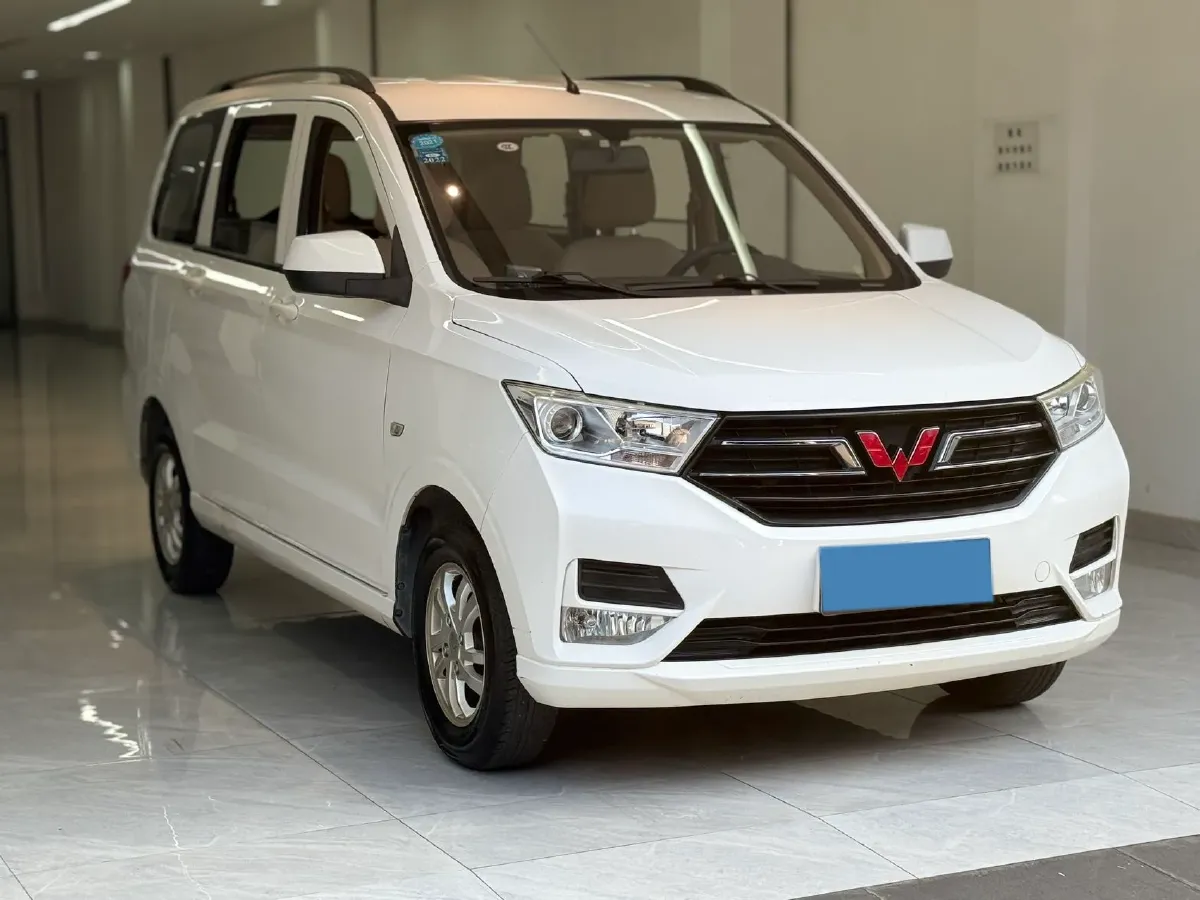 2019 WuLing HongGuang 1.5L 99HP L4 6MT,autocango,china used car exporter,china ev exporter,chinese used car exporter,chinese used ev exporter