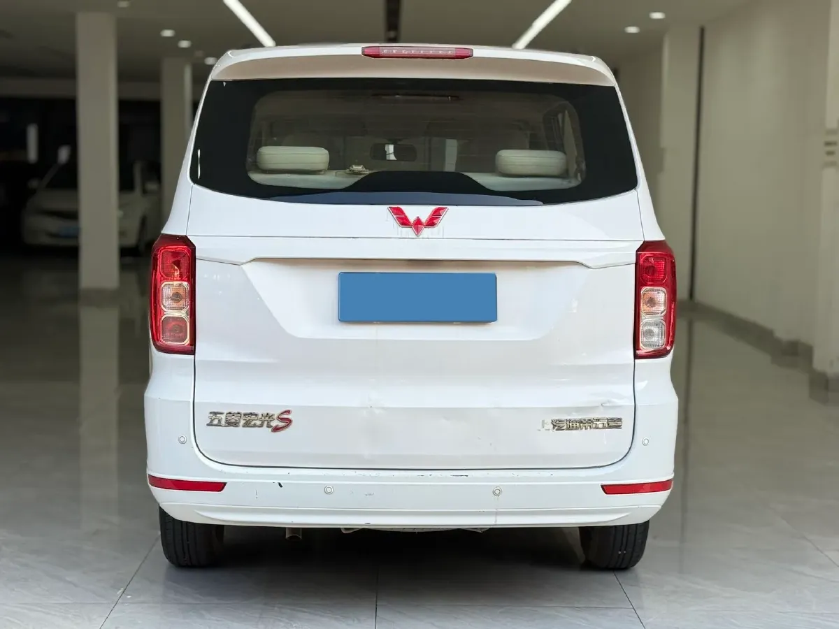 2019 WuLing HongGuang 1.5L 99HP L4 6MT,autocango,china used car exporter,china ev exporter,chinese used car exporter,chinese used ev exporter