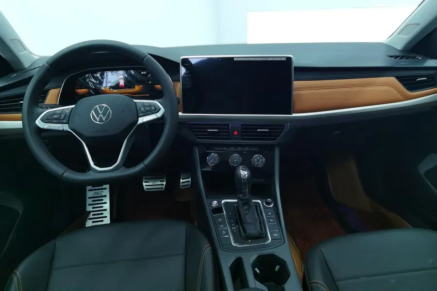 2025 Volkswagen Bora 1.2T 116HP L4 7DCT,autocango,china used car exporter,china ev exporter,chinese used car exporter,chinese used ev exporter