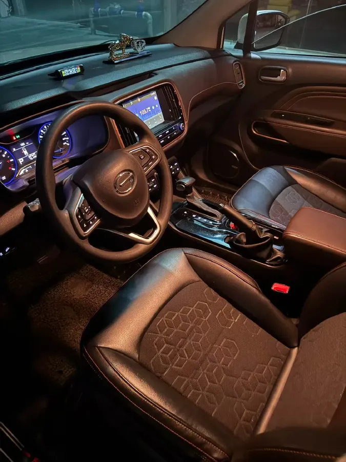 2017 GAC Trumpchi GS3 1.3T 137HP L4 6AT,autocango,china used car exporter,china ev exporter,chinese used car exporter,chinese used ev exporter