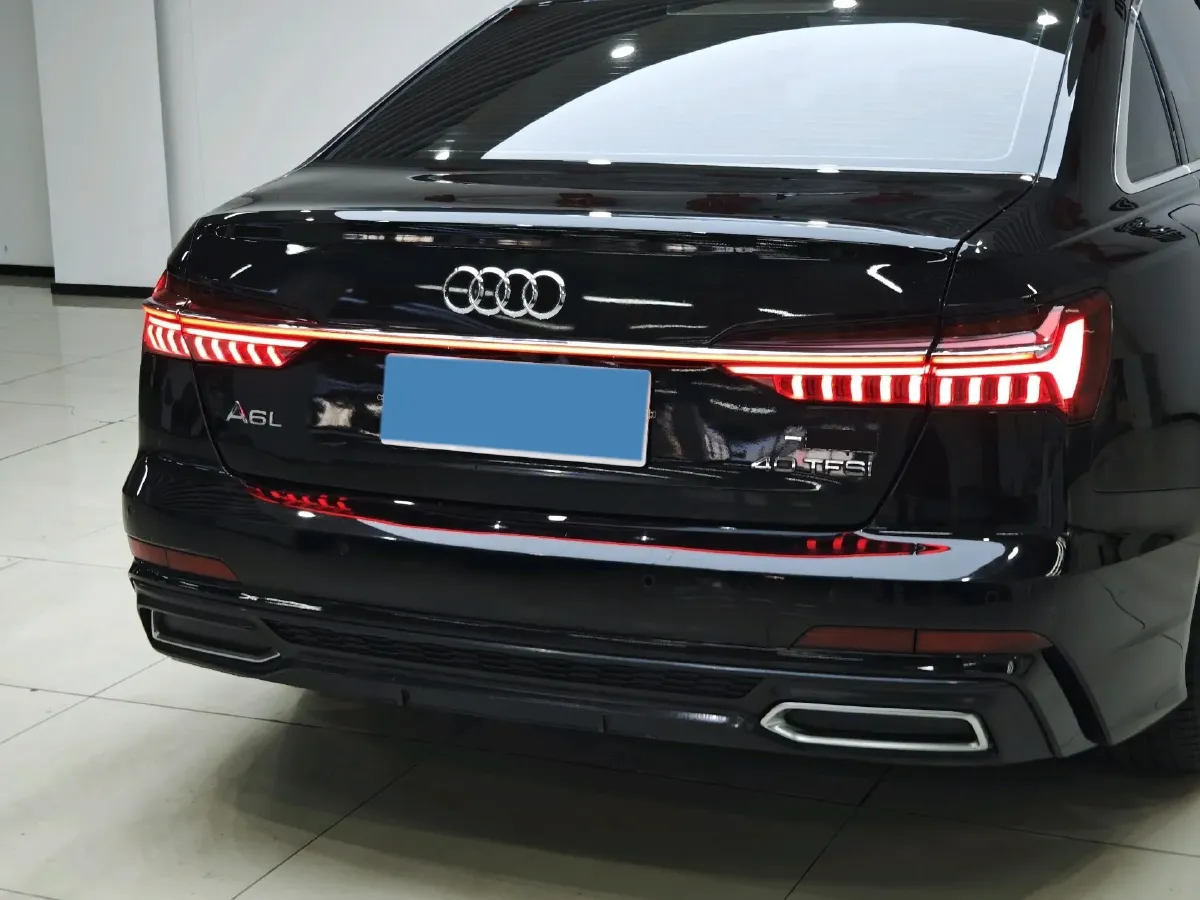 2021 Audi A6L 2.0T 190HP L4 7DCT,autocango,china used car exporter,china ev exporter,chinese used car exporter,chinese used ev exporter