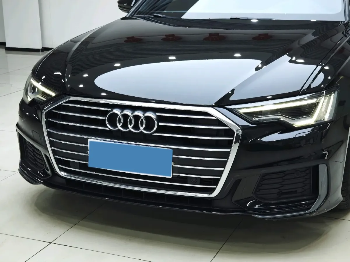 2021 Audi A6L 2.0T 190HP L4 7DCT,autocango,china used car exporter,china ev exporter,chinese used car exporter,chinese used ev exporter