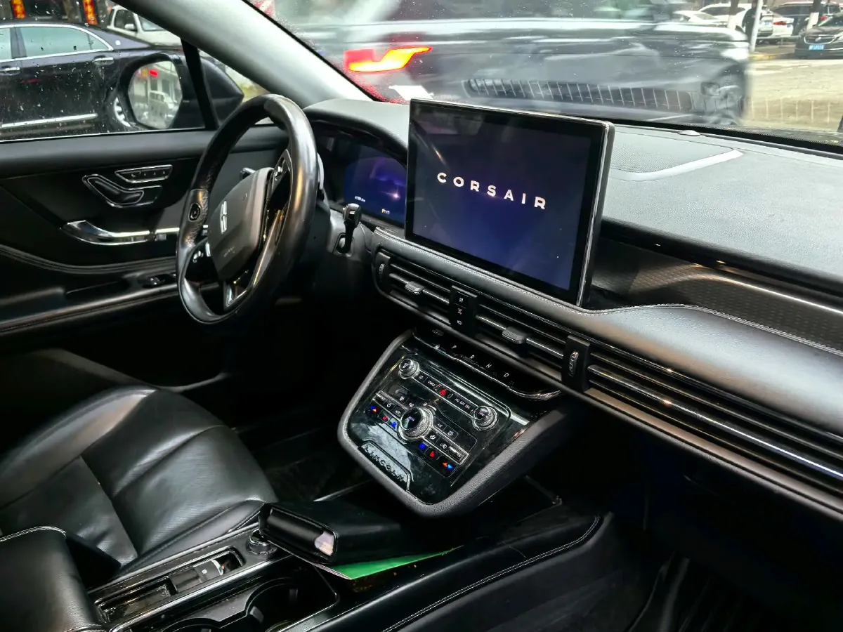 2022 Lincoln Corsair 2.0T 245HP L4 8AT,autocango,china used car exporter,china ev exporter,chinese used car exporter,chinese used ev exporter