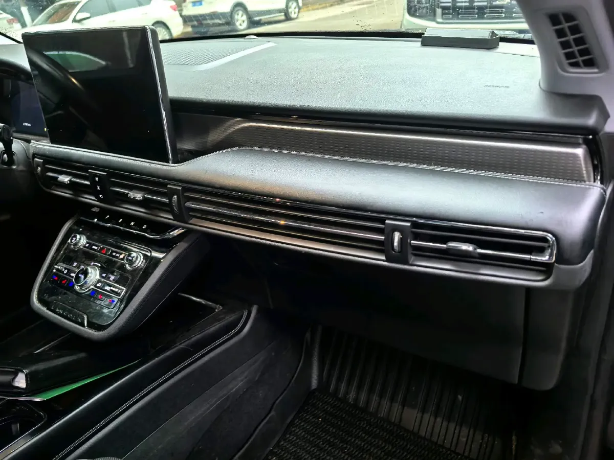 2022 Lincoln Corsair 2.0T 245HP L4 8AT,autocango,china used car exporter,china ev exporter,chinese used car exporter,chinese used ev exporter