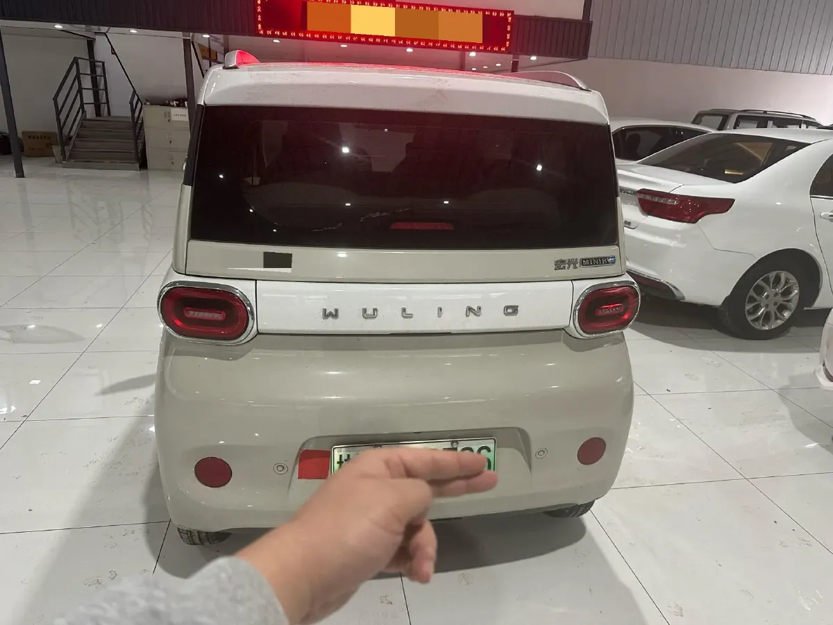 2024 WuLing HongGuang MINI EV BEV 17.3KWH,autocango,china used car exporter,china ev exporter,chinese used car exporter,chinese used ev exporter