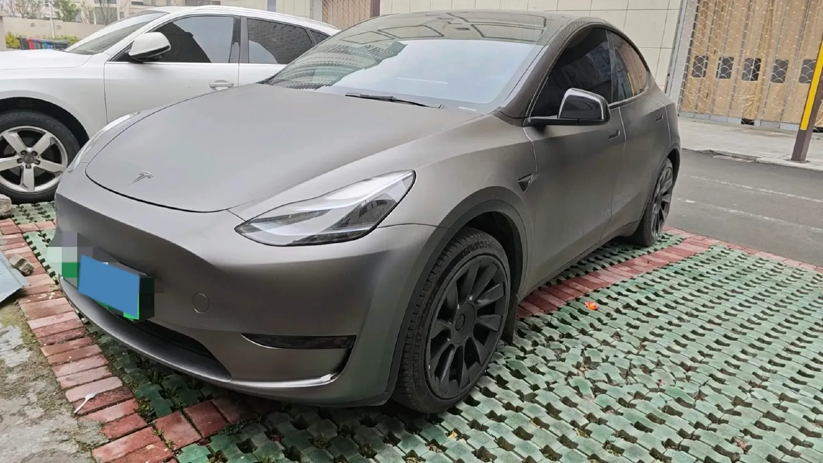 2024 Iveco OuSheng BEV 77.28KWH,autocango,china used car exporter,china ev exporter,chinese used car exporter,chinese used ev exporter