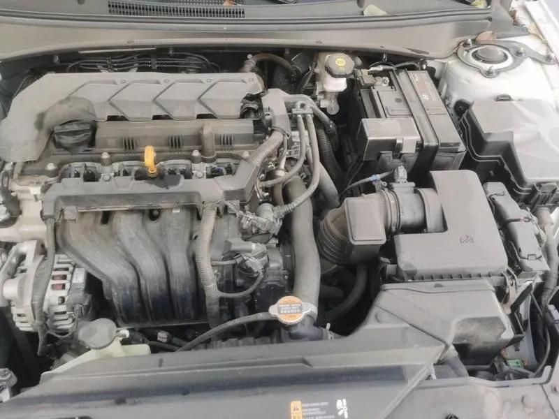 2021 Hyundai Elantra 1.5L 115HP L4 CVT,autocango,china used car exporter,china ev exporter,chinese used car exporter,chinese used ev exporter