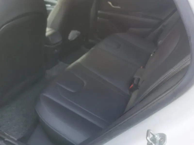 2021 Hyundai Elantra 1.5L 115HP L4 CVT,autocango,china used car exporter,china ev exporter,chinese used car exporter,chinese used ev exporter