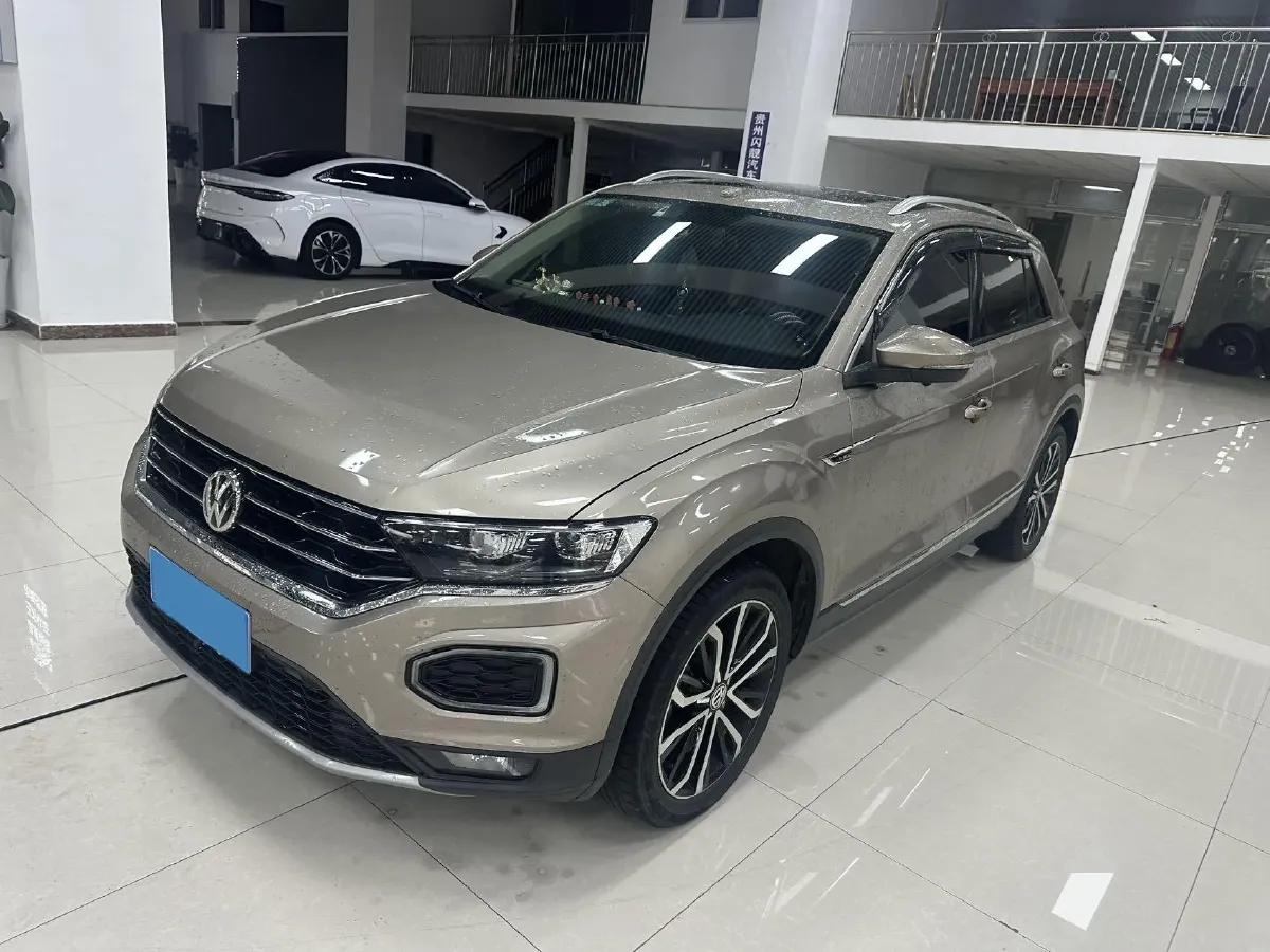 2020 Volkswagen T-Roc 1.4T 150HP L4 7DCT,autocango,china used car exporter,china ev exporter,chinese used car exporter,chinese used ev exporter