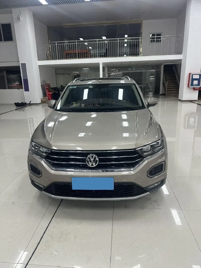 2020 Volkswagen T-Roc 1.4T 150HP L4 7DCT,autocango,china used car exporter,china ev exporter,chinese used car exporter,chinese used ev exporter