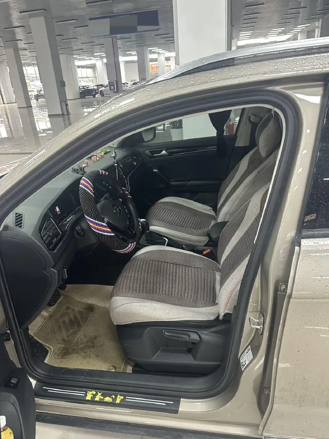 2020 Volkswagen T-Roc 1.4T 150HP L4 7DCT,autocango,china used car exporter,china ev exporter,chinese used car exporter,chinese used ev exporter