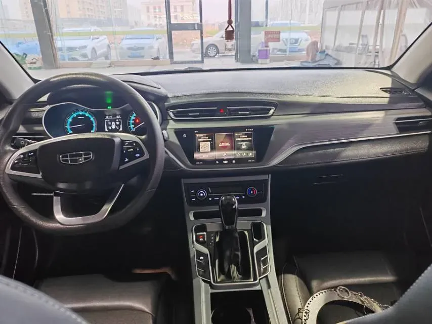 2021 BaoJun 530 1.5T 147HP L4 CVT,autocango,china used car exporter,china ev exporter,chinese used car exporter,chinese used ev exporter