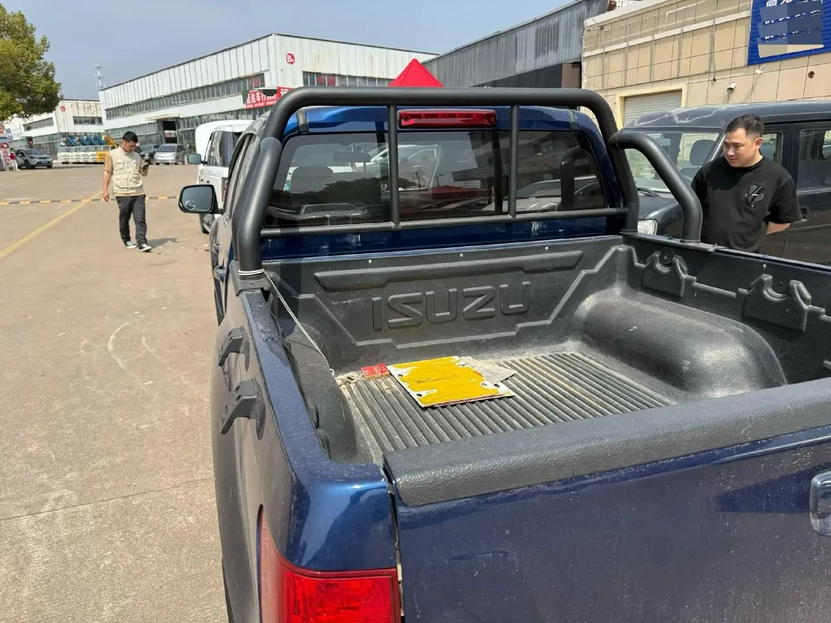 2024 Isuzu Jim 2.8T 120HP L4 5MT,autocango,china used car exporter,china ev exporter,chinese used car exporter,chinese used ev exporter