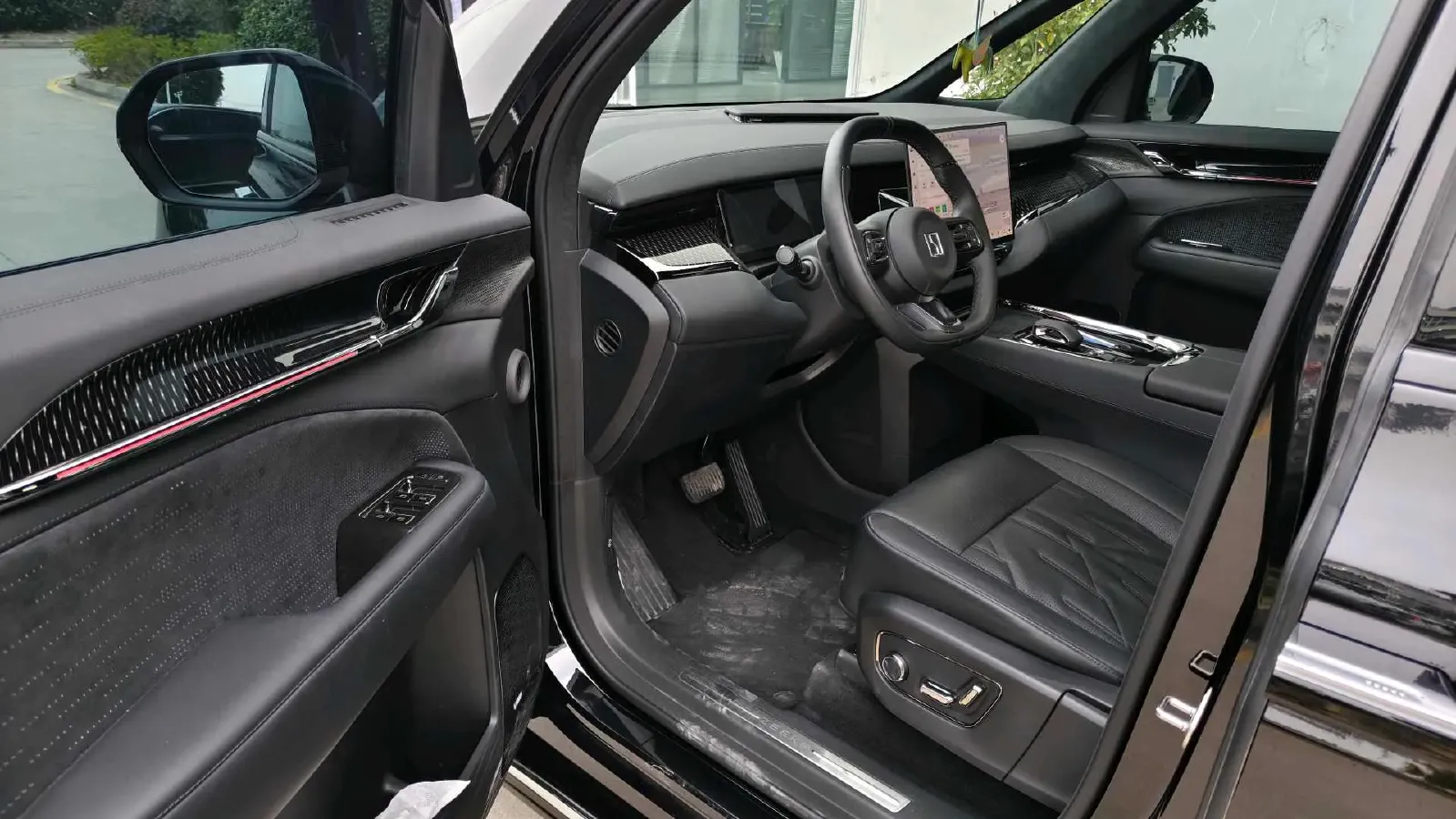 2024 Zeekr 009 BEV 108KWH,autocango,china used car exporter,china ev exporter,chinese used car exporter,chinese used ev exporter