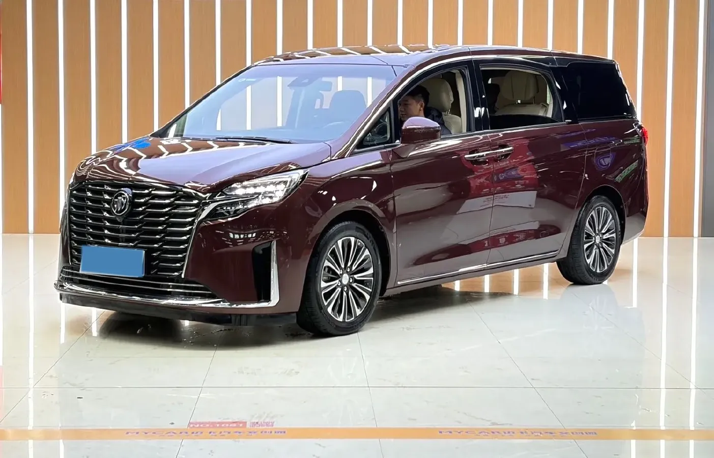 2023 Buick GL8 2.0T 237HP L4 9AT,autocango,china used car exporter,china ev exporter,chinese used car exporter,chinese used ev exporter