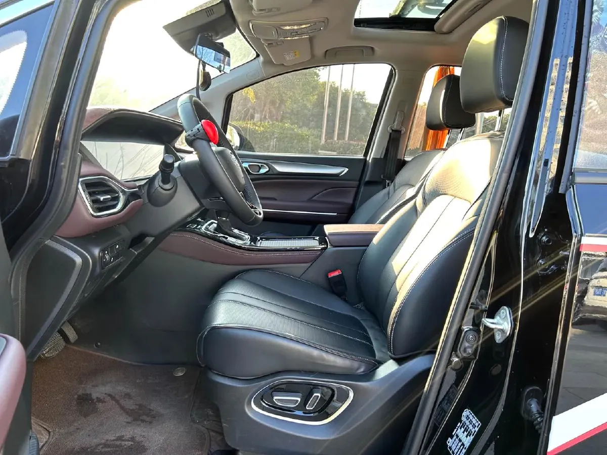 2023 GAC Trumpchi M6 1.5T 177HP L4 7DCT,autocango,china used car exporter,china ev exporter,chinese used car exporter,chinese used ev exporter