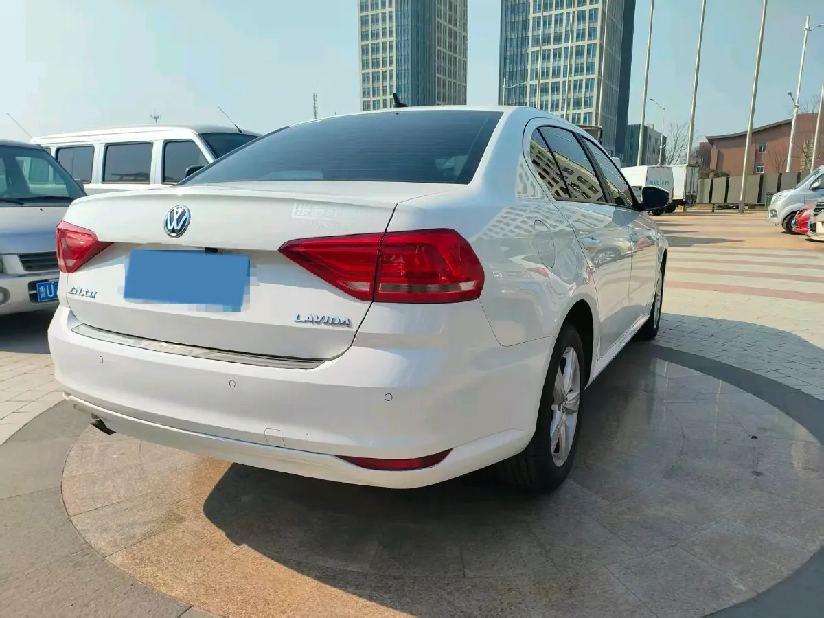 2018 Landwind XiaoYao 1.5T 163HP L4 CVT,autocango,china used car exporter,china ev exporter,chinese used car exporter,chinese used ev exporter