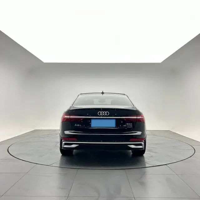 2025 Audi A6L 2.0T 245HP L4 7DCT,autocango,china used car exporter,china ev exporter,chinese used car exporter,chinese used ev exporter