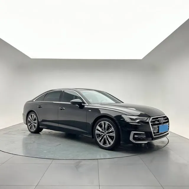 2025 Audi A6L 2.0T 245HP L4 7DCT,autocango,china used car exporter,china ev exporter,chinese used car exporter,chinese used ev exporter