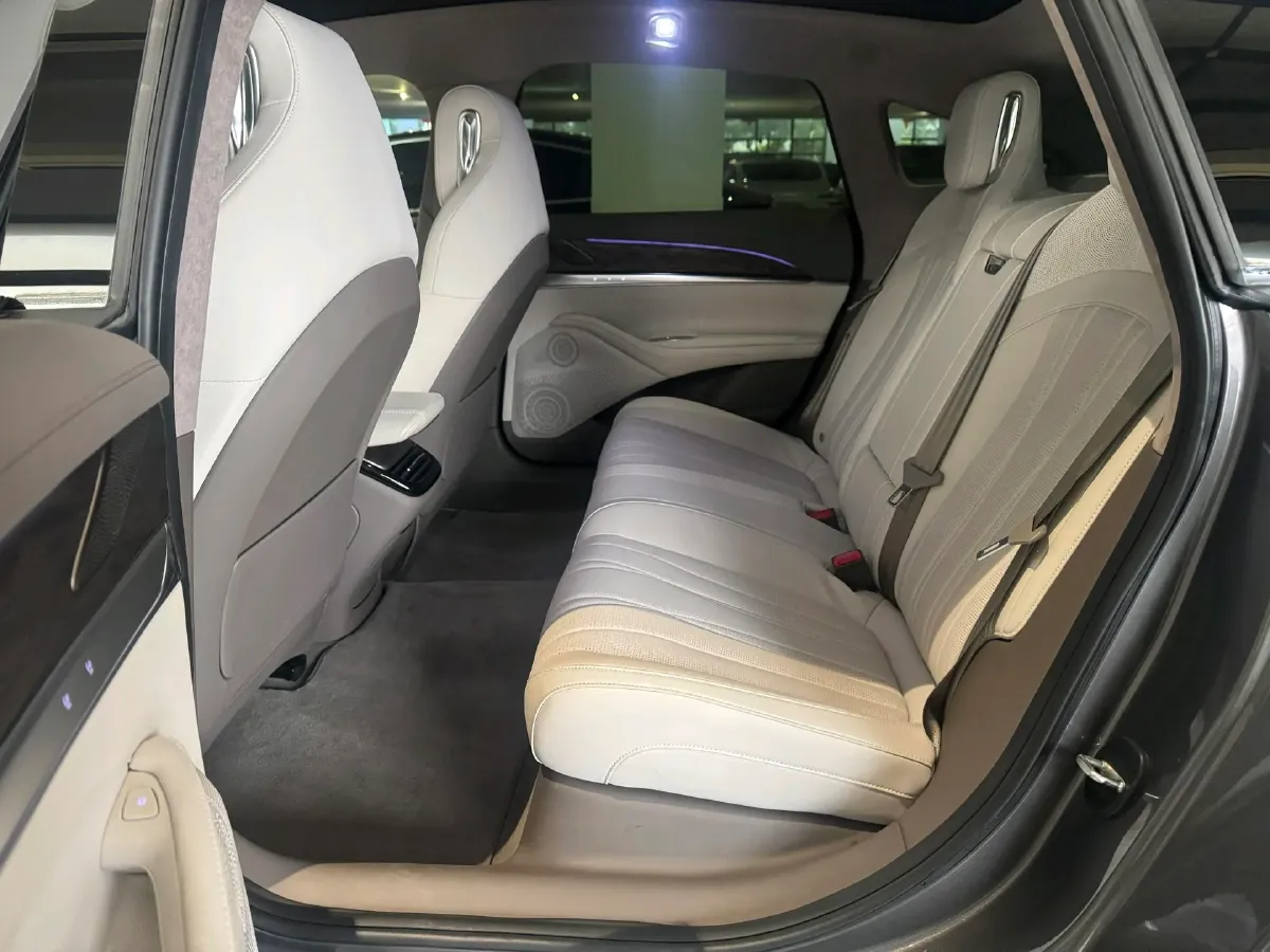 2022 IM L7 BEV 90KWH,autocango,china used car exporter,china ev exporter,chinese used car exporter,chinese used ev exporter