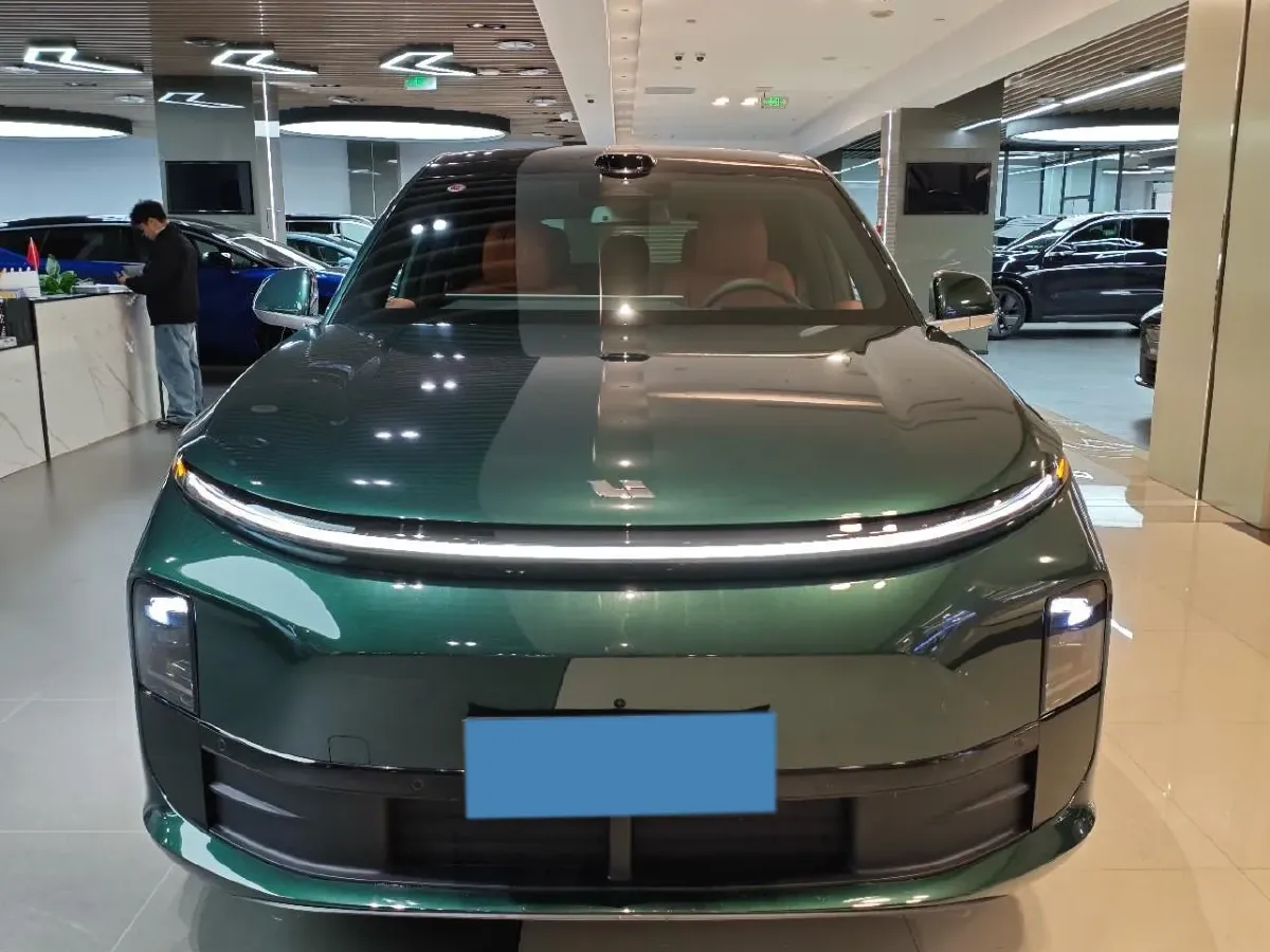 2025 Li L6 Range Extended 154HP L4 REEV,autocango,china used car exporter,china ev exporter,chinese used car exporter,chinese used ev exporter