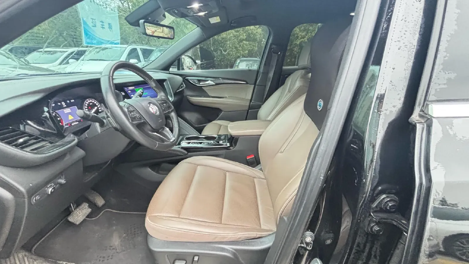 2022 Buick EnvisionPlus 2.0T 237HP L4 9AT,autocango,china used car exporter,china ev exporter,chinese used car exporter,chinese used ev exporter